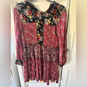 Zara women’s dress above knee